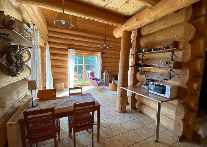 Swierkowe Wzgorze בקתה *