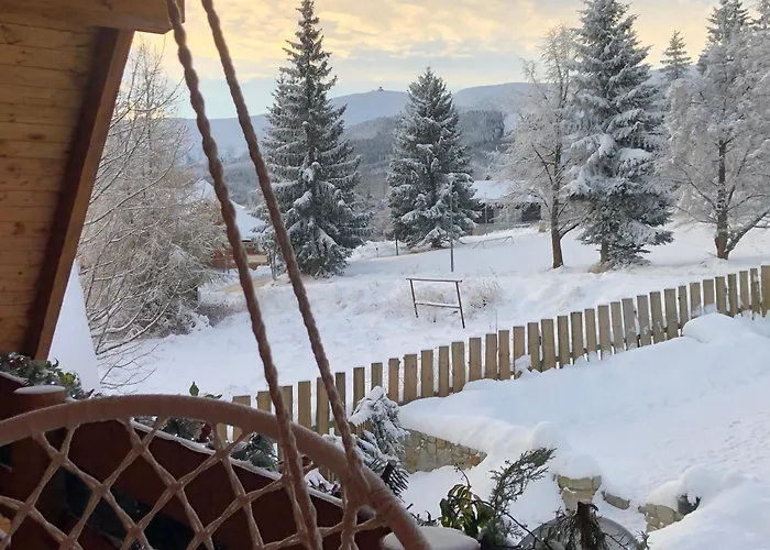 Swierkowe Wzgorze * קרפאז'