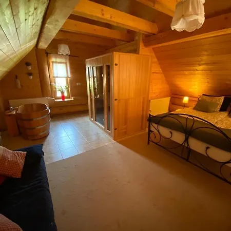 Chalet świerkowe Wzgórze - Typu Superior Z Sauną Balią Kominkiem I Domki-bez Sauny Balii Kominka