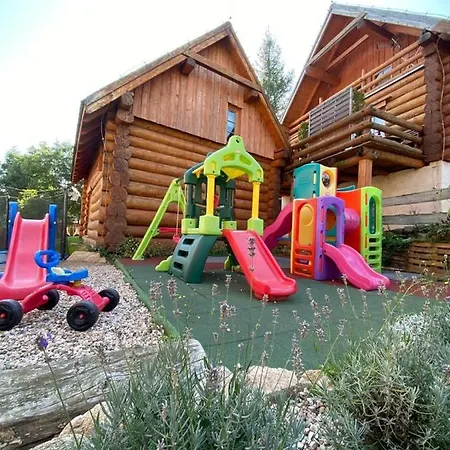 świerkowe Wzgórze - Typu Superior Z Sauną Balią Kominkiem I Domki-bez Sauny Balii Kominka Chalet