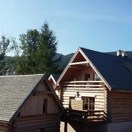 Swierkowe Wzgorze 샬레 *