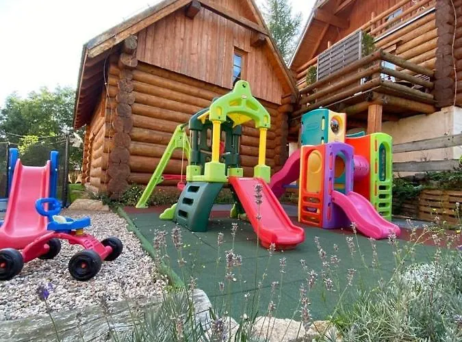 Swierkowe Wzgorze Шале